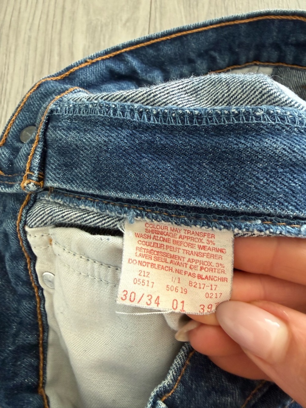 Levi’s Vintage 619 Orange Tab Cut Off Jean Denim Shorts - Picture 8 of 13